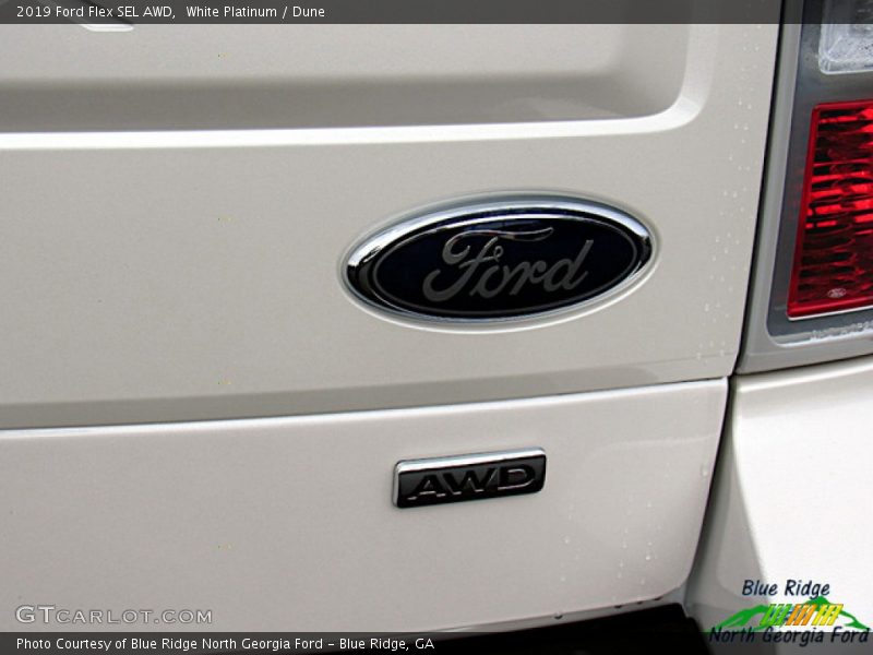 White Platinum / Dune 2019 Ford Flex SEL AWD
