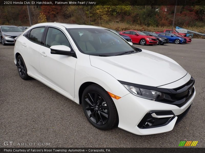 Front 3/4 View of 2020 Civic EX Hatchback