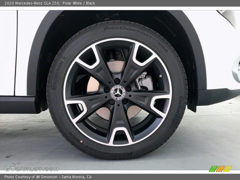Polar White / Black 2020 Mercedes-Benz GLA 250