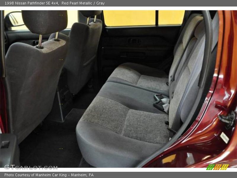 Red Pearl Metallic / Gray 1998 Nissan Pathfinder SE 4x4