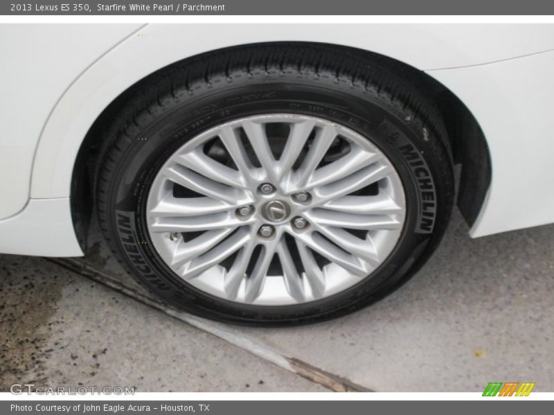 Starfire White Pearl / Parchment 2013 Lexus ES 350