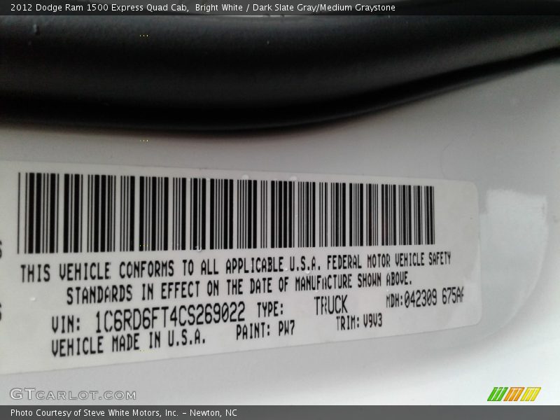 Bright White / Dark Slate Gray/Medium Graystone 2012 Dodge Ram 1500 Express Quad Cab