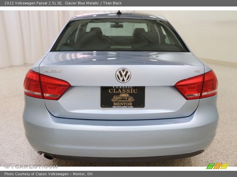 Glacier Blue Metallic / Titan Black 2013 Volkswagen Passat 2.5L SE