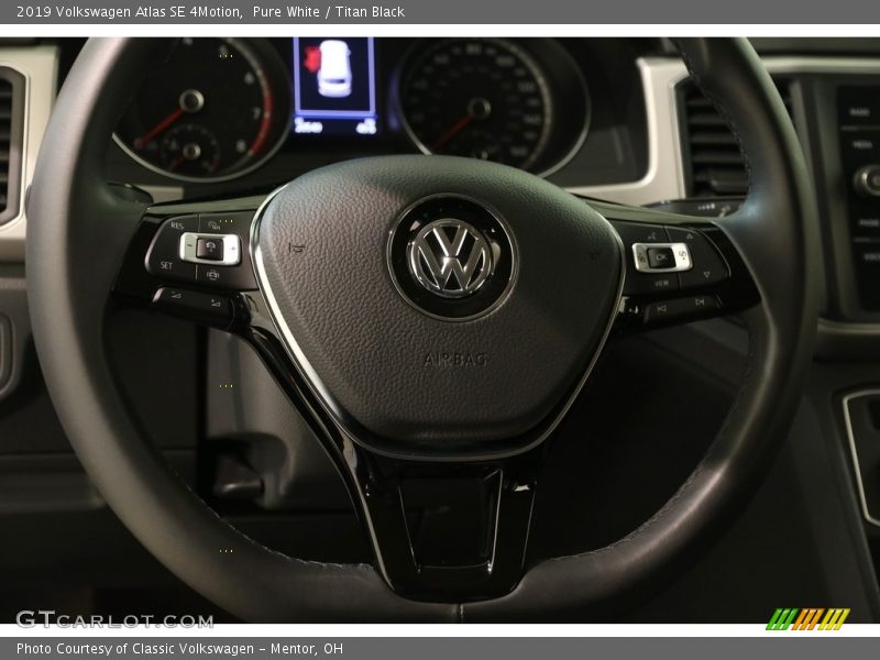 Pure White / Titan Black 2019 Volkswagen Atlas SE 4Motion