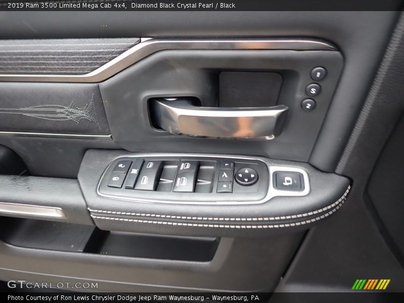 Controls of 2019 3500 Limited Mega Cab 4x4
