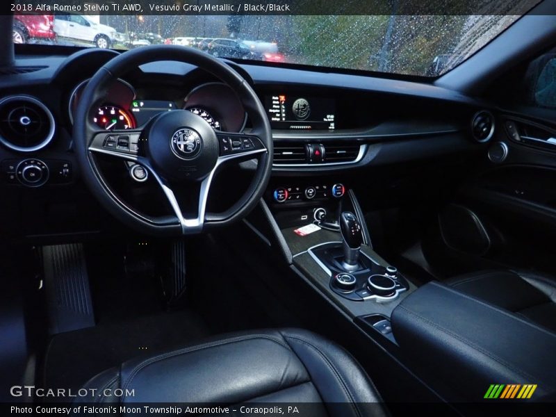 Vesuvio Gray Metallic / Black/Black 2018 Alfa Romeo Stelvio Ti AWD