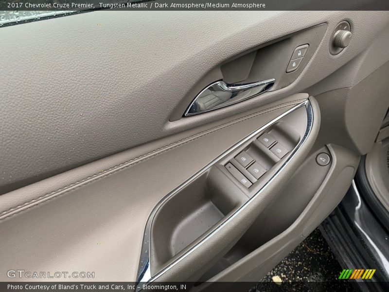 Tungsten Metallic / Dark Atmosphere/Medium Atmosphere 2017 Chevrolet Cruze Premier