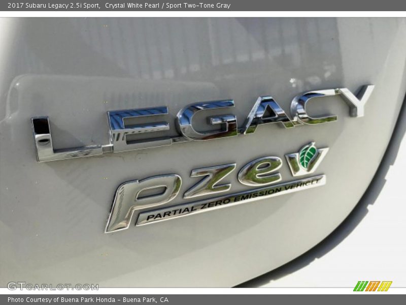 Crystal White Pearl / Sport Two-Tone Gray 2017 Subaru Legacy 2.5i Sport