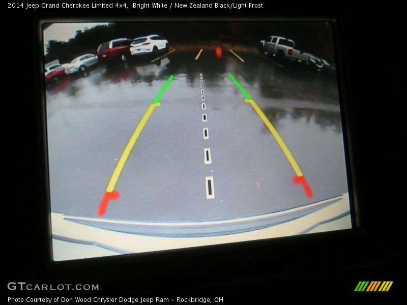 Bright White / New Zealand Black/Light Frost 2014 Jeep Grand Cherokee Limited 4x4