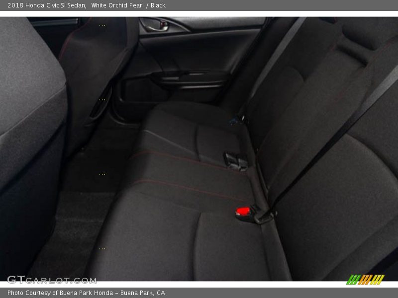 White Orchid Pearl / Black 2018 Honda Civic Si Sedan