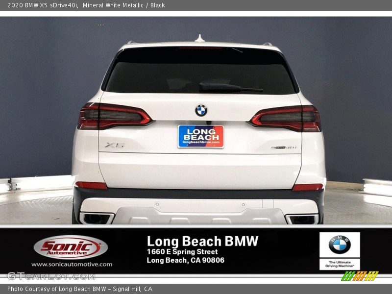 Mineral White Metallic / Black 2020 BMW X5 sDrive40i