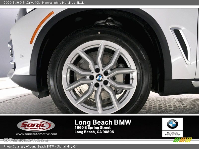 Mineral White Metallic / Black 2020 BMW X5 sDrive40i