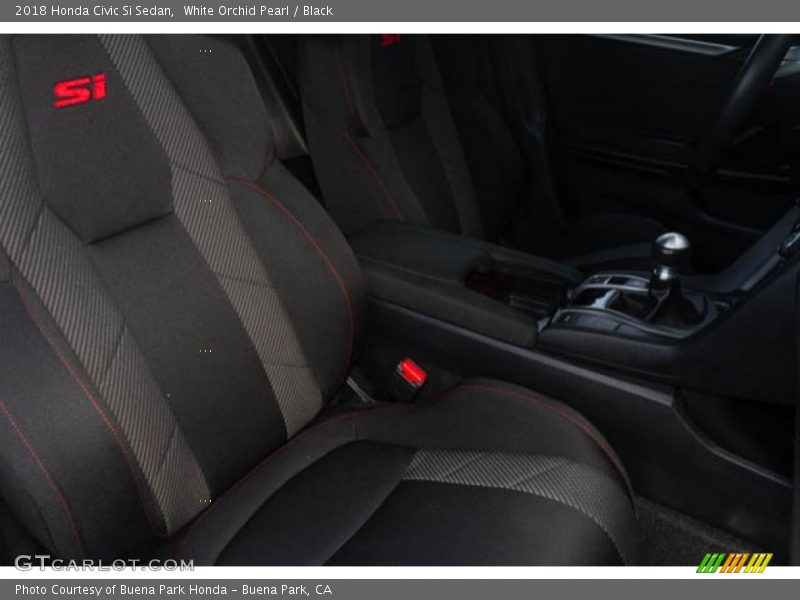 White Orchid Pearl / Black 2018 Honda Civic Si Sedan