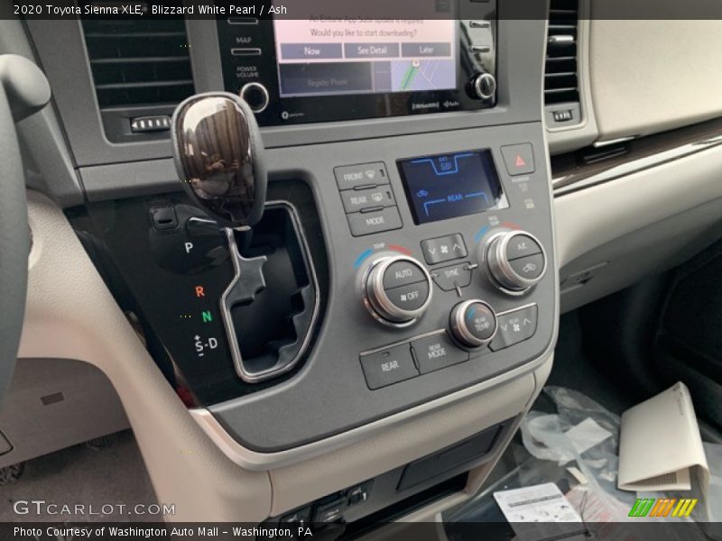 Blizzard White Pearl / Ash 2020 Toyota Sienna XLE
