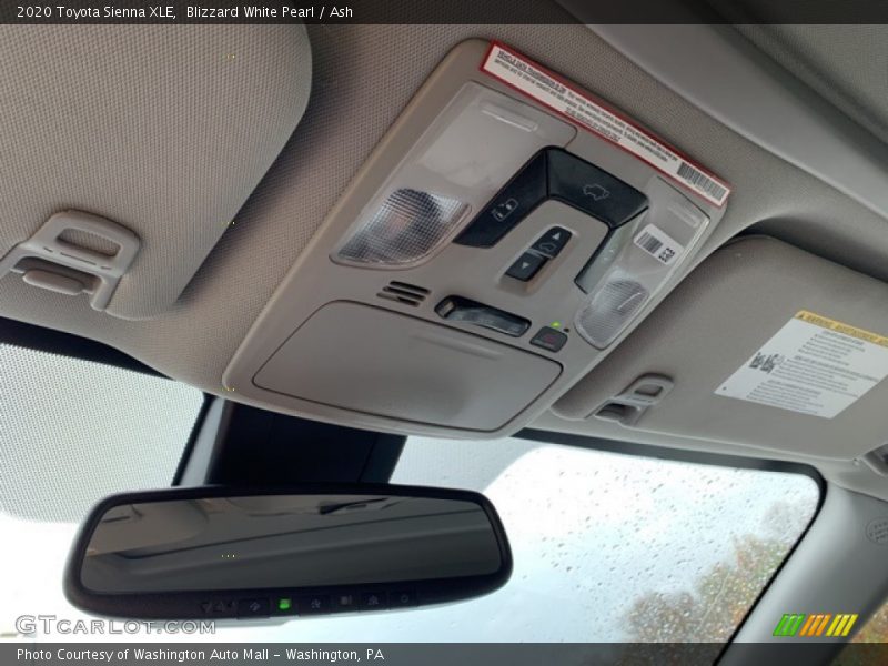 Blizzard White Pearl / Ash 2020 Toyota Sienna XLE