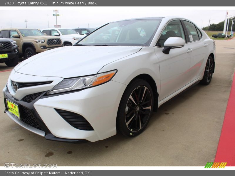 Platinum White Pearl / Black 2020 Toyota Camry XSE