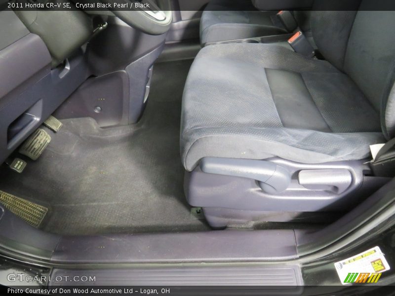 Crystal Black Pearl / Black 2011 Honda CR-V SE