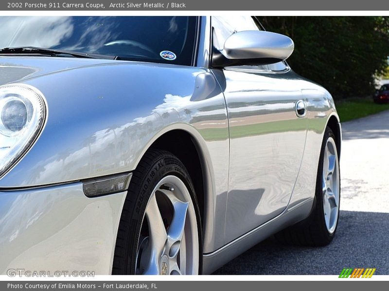 Arctic Silver Metallic / Black 2002 Porsche 911 Carrera Coupe