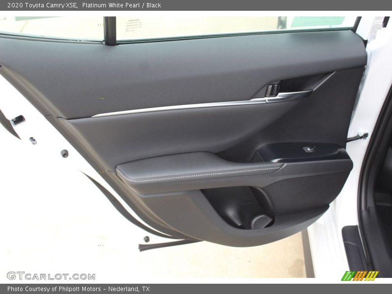 Platinum White Pearl / Black 2020 Toyota Camry XSE