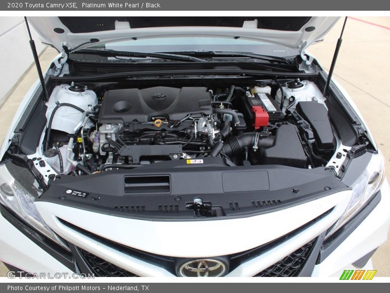 Platinum White Pearl / Black 2020 Toyota Camry XSE