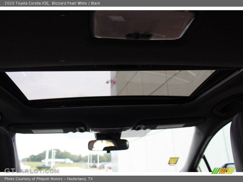 Blizzard Pearl White / Black 2020 Toyota Corolla XSE