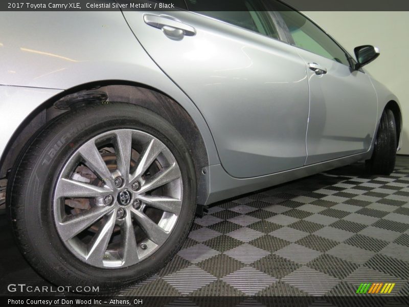 Celestial Silver Metallic / Black 2017 Toyota Camry XLE