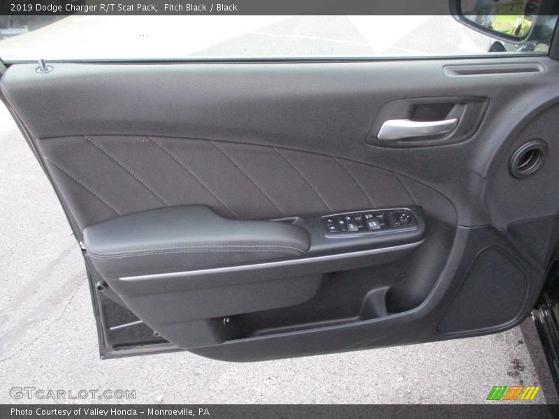 Pitch Black / Black 2019 Dodge Charger R/T Scat Pack