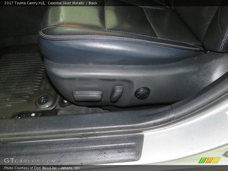 Celestial Silver Metallic / Black 2017 Toyota Camry XLE