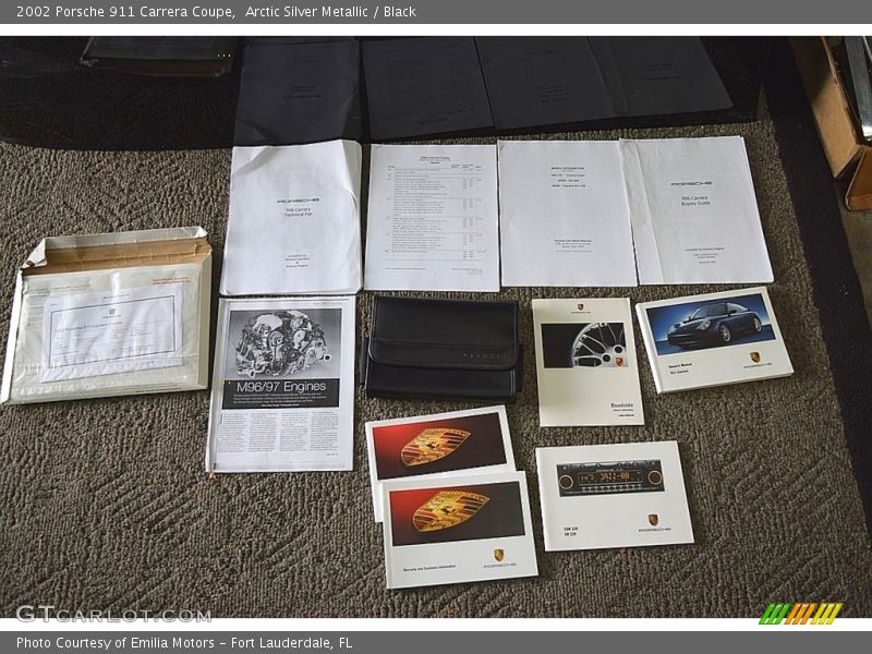 Books/Manuals of 2002 911 Carrera Coupe