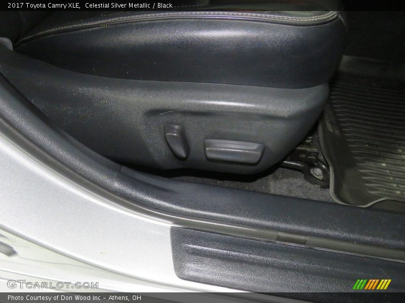 Celestial Silver Metallic / Black 2017 Toyota Camry XLE