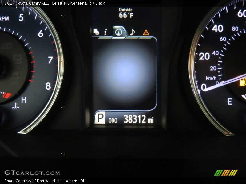 Celestial Silver Metallic / Black 2017 Toyota Camry XLE