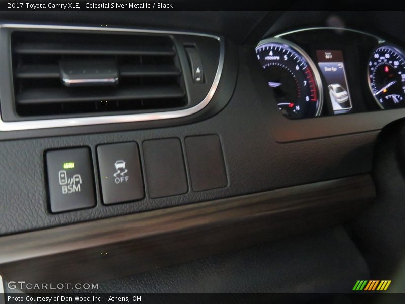 Celestial Silver Metallic / Black 2017 Toyota Camry XLE