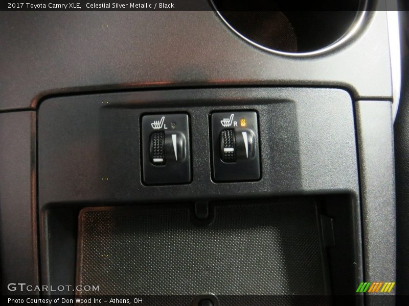 Celestial Silver Metallic / Black 2017 Toyota Camry XLE