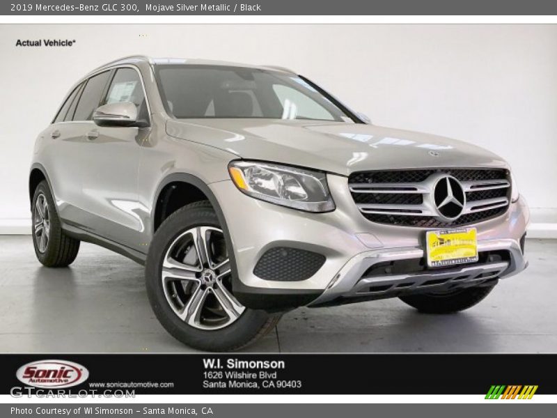 Mojave Silver Metallic / Black 2019 Mercedes-Benz GLC 300