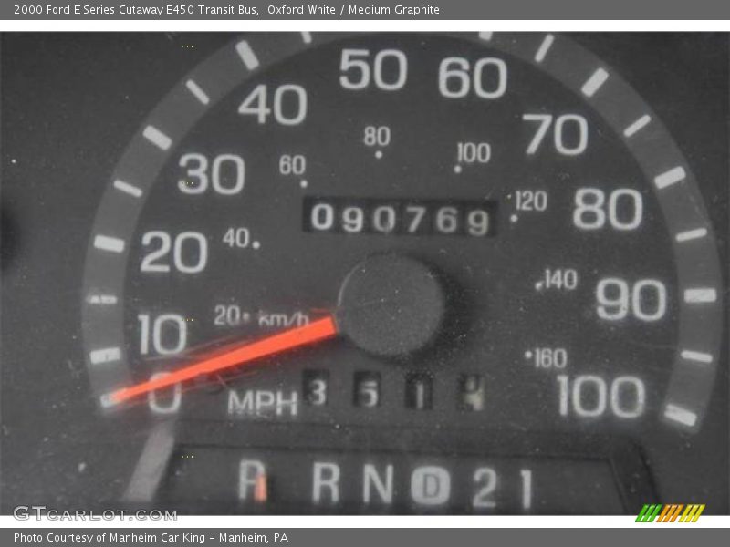 Oxford White / Medium Graphite 2000 Ford E Series Cutaway E450 Transit Bus