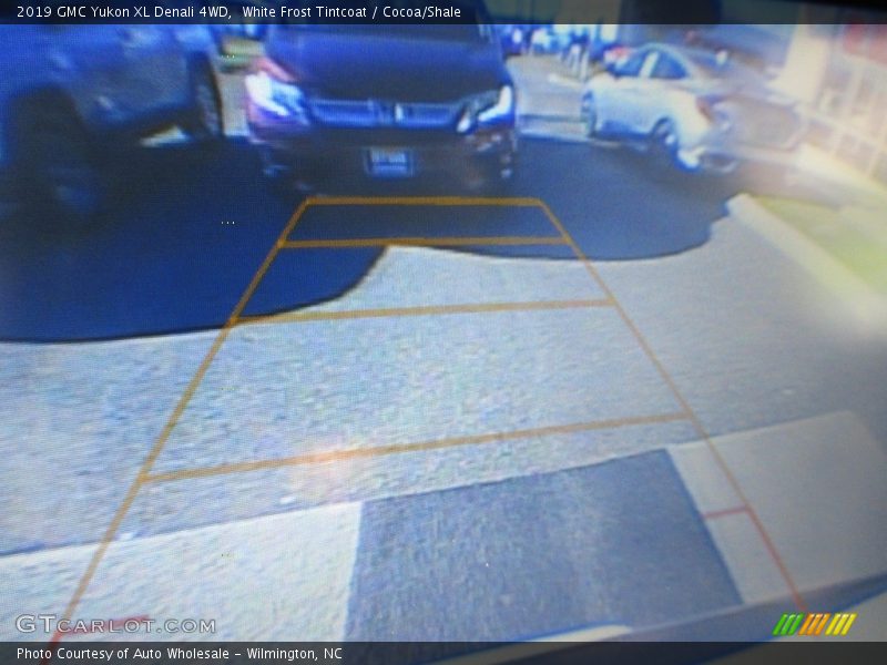 White Frost Tintcoat / Cocoa/Shale 2019 GMC Yukon XL Denali 4WD