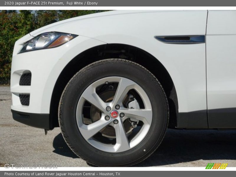 Fuji White / Ebony 2020 Jaguar F-PACE 25t Premium