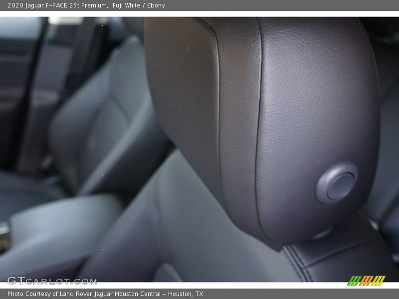 Fuji White / Ebony 2020 Jaguar F-PACE 25t Premium