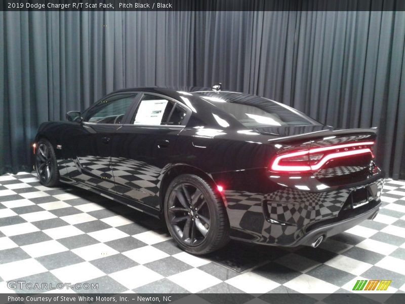 Pitch Black / Black 2019 Dodge Charger R/T Scat Pack