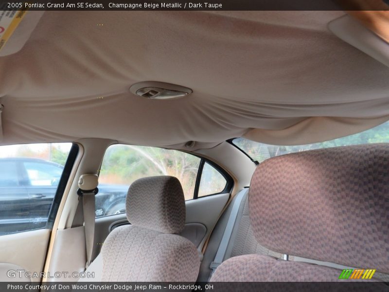 Champagne Beige Metallic / Dark Taupe 2005 Pontiac Grand Am SE Sedan