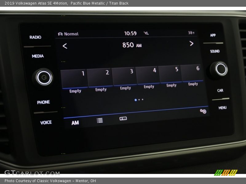 Pacific Blue Metallic / Titan Black 2019 Volkswagen Atlas SE 4Motion