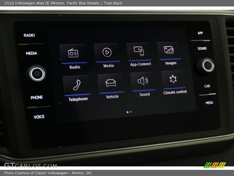 Pacific Blue Metallic / Titan Black 2019 Volkswagen Atlas SE 4Motion