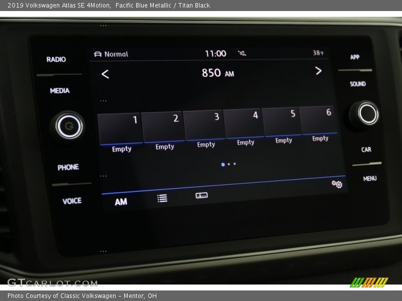 Pacific Blue Metallic / Titan Black 2019 Volkswagen Atlas SE 4Motion