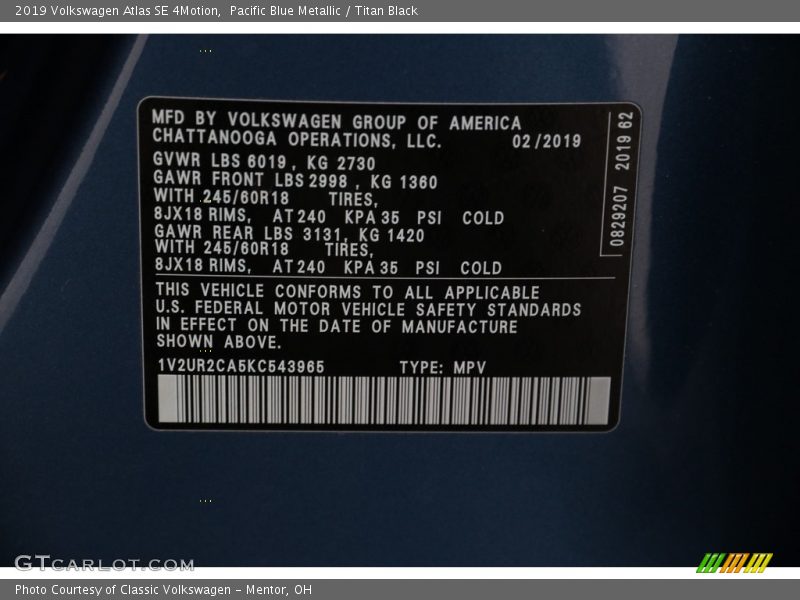 Pacific Blue Metallic / Titan Black 2019 Volkswagen Atlas SE 4Motion