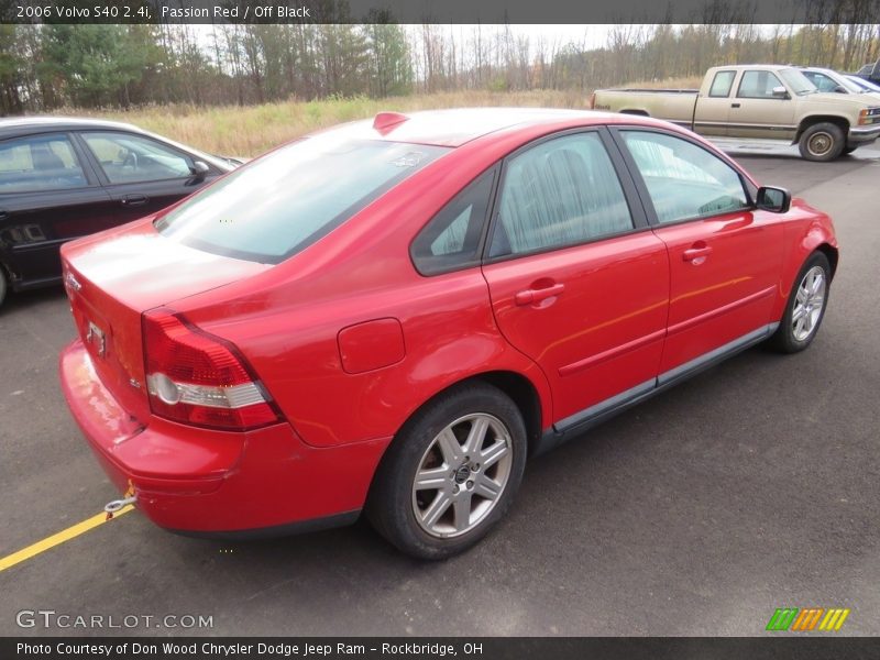 Passion Red / Off Black 2006 Volvo S40 2.4i