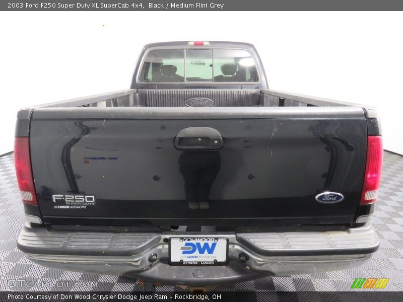Black / Medium Flint Grey 2003 Ford F250 Super Duty XL SuperCab 4x4