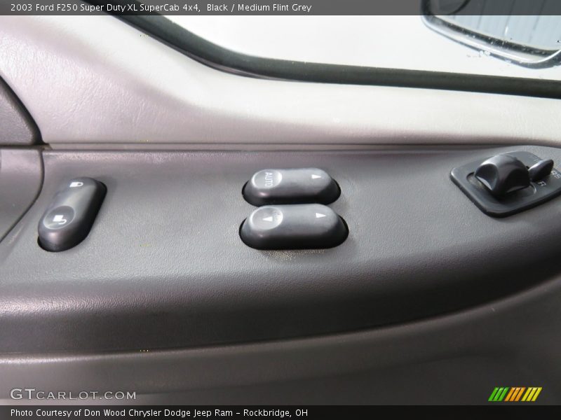 Black / Medium Flint Grey 2003 Ford F250 Super Duty XL SuperCab 4x4