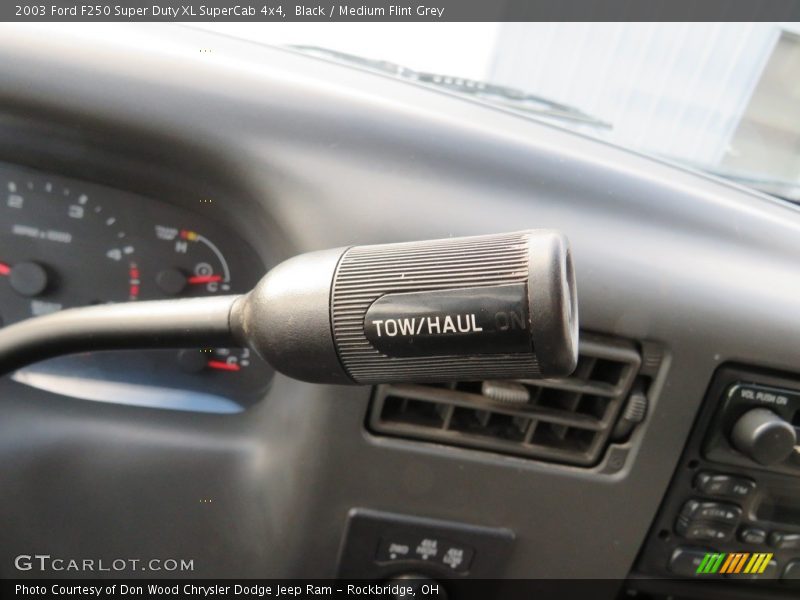 Black / Medium Flint Grey 2003 Ford F250 Super Duty XL SuperCab 4x4