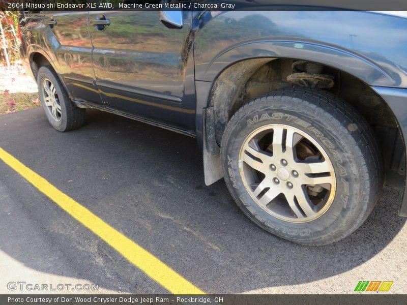 Machine Green Metallic / Charcoal Gray 2004 Mitsubishi Endeavor XLS AWD