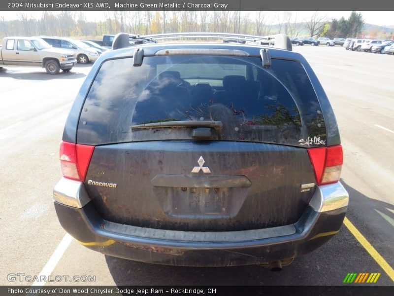 Machine Green Metallic / Charcoal Gray 2004 Mitsubishi Endeavor XLS AWD